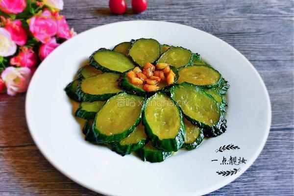 蒜香黄瓜片的做法图解8