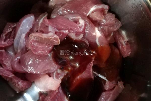 糖醋里脊的做法图解2