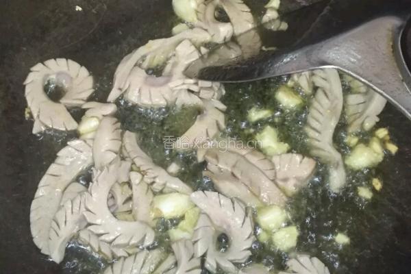 腰花炒玉米粒的做法图解4