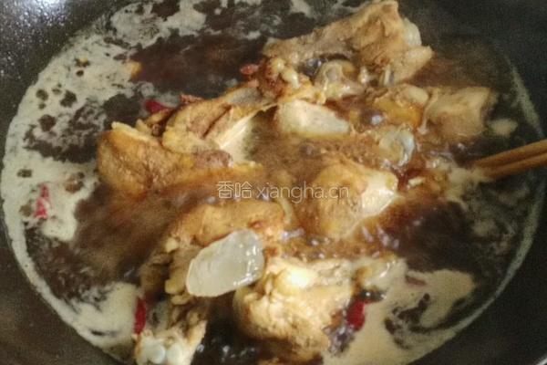 毛豆炖鸡翅根的做法图解3