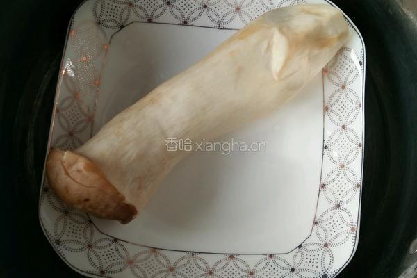 手撕凉拌杏鲍菇的做法图解1