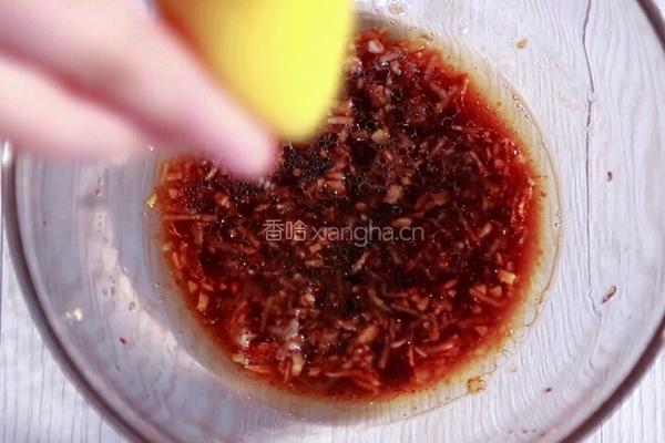 柠檬鸡胸肉拌面的做法图解4