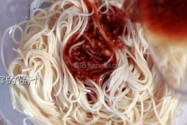 柠檬鸡胸肉拌面的做法图解8
