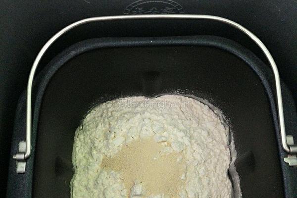 奶香土司面包的做法图解1