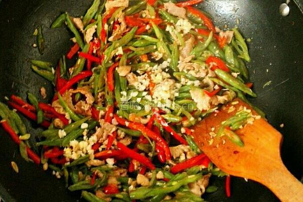 小炒四季豆丝的做法图解4