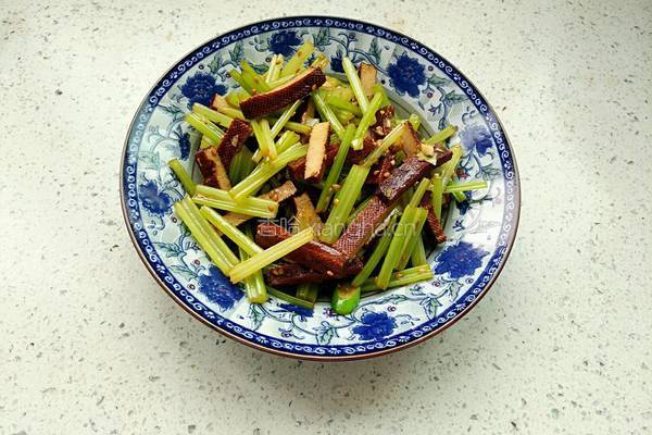 凉拌香芹豆腐干的做法图解11