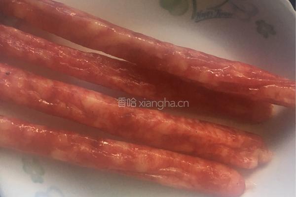 荷兰豆炒甜肠的做法图解3