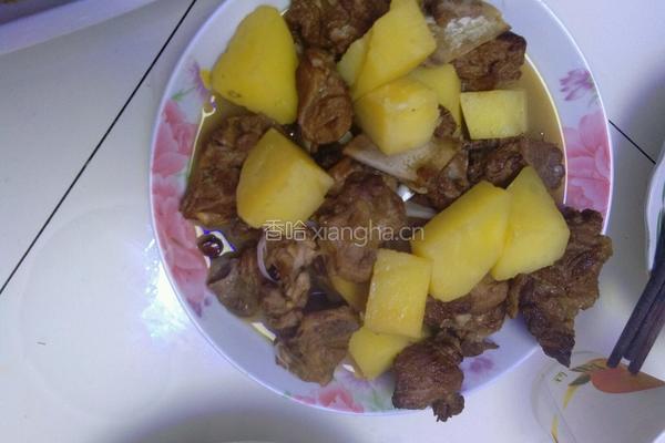 土豆炖排骨