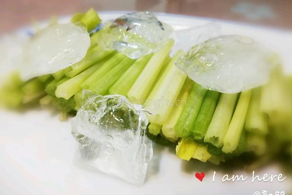 冰镇芹菜杆的做法图解7