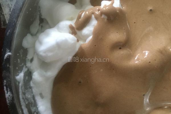 可可戚风蛋糕！的做法图解11