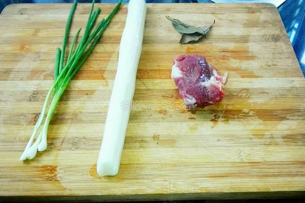 肉末薯汤的做法图解1