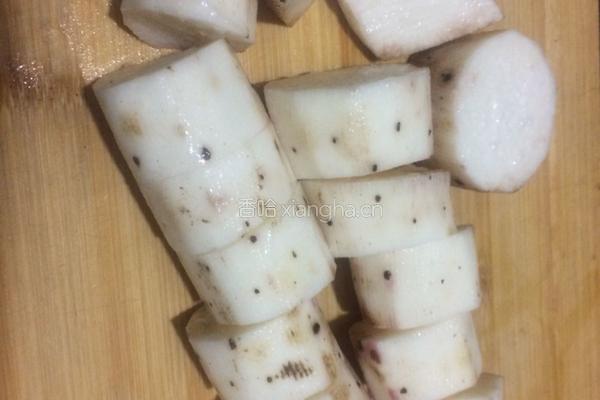 丝瓜排骨淮山汤的做法图解3