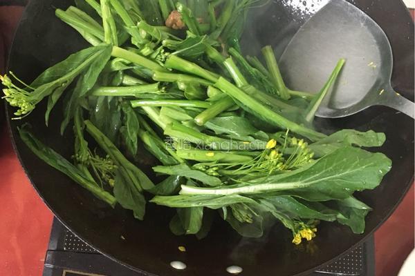 简易菜-瘦肉炒菜心的做法图解5