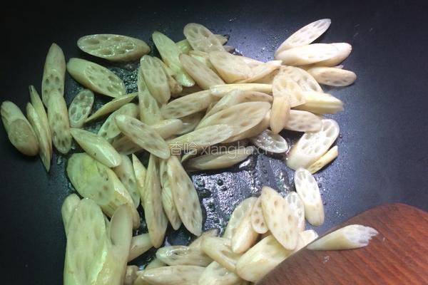 醋溜藕根的做法图解3