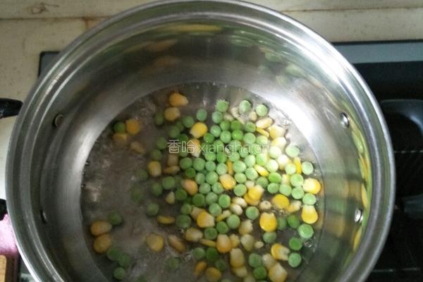 家庭快手炒饭的做法图解1