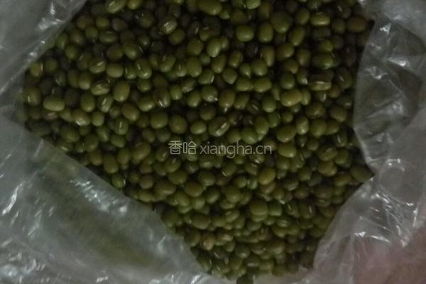 绿豆糖水的做法图解1