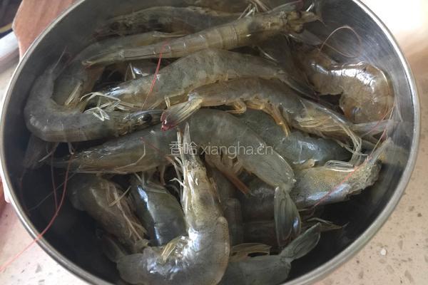 香葱烧虾的做法图解3