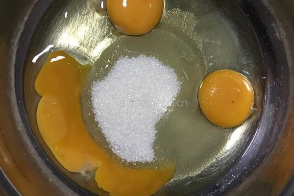 黄金拔丝蛋糕的做法图解1