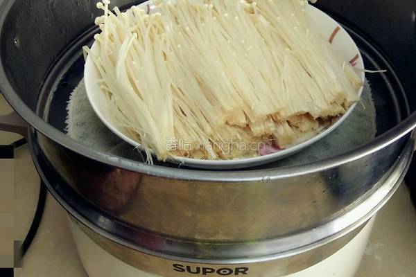 金针菇蒸红剁椒肉沫的做法图解4