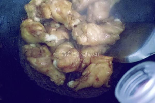 土豆鲍菇烧鸡翅根的做法图解8