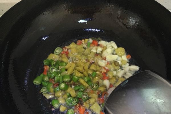 酸辣鸡杂的做法图解4