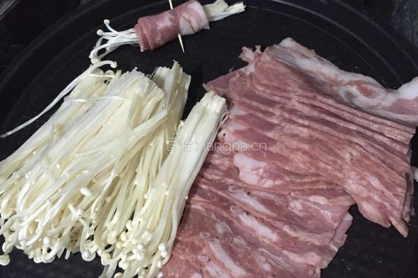 培根金针菇的做法图解1
