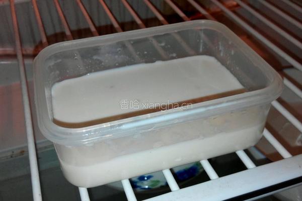 燕麦葡萄干牛奶冻的做法图解2