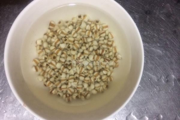 马蹄胡萝卜冬瓜薏米水鸭汤的做法图解3