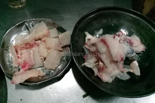水煮鱼片的做法图解2