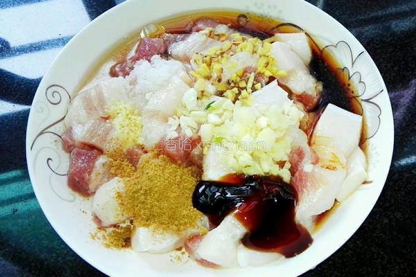 粉蒸肉的做法图解2