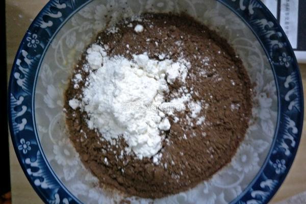 布朗尼蛋糕的做法图解3