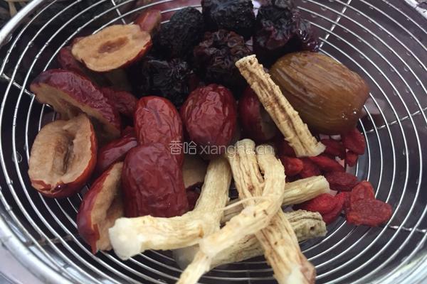 菜干骨头汤的做法图解3
