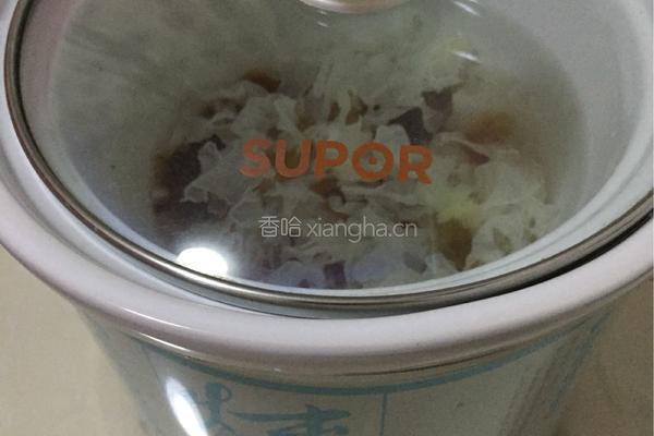 桃胶银耳羹的做法图解7