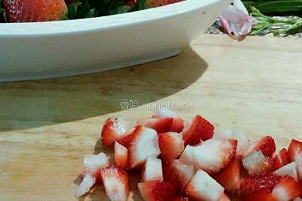 花朵水果冰雪碧特饮的做法图解6