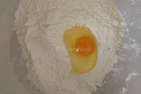 茼蒿肉末面的做法图解1