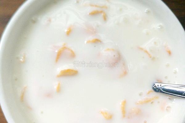 油桃玉米片酸奶的做法图解3