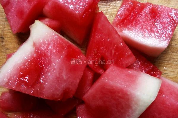 冰爽西瓜冰的做法图解3