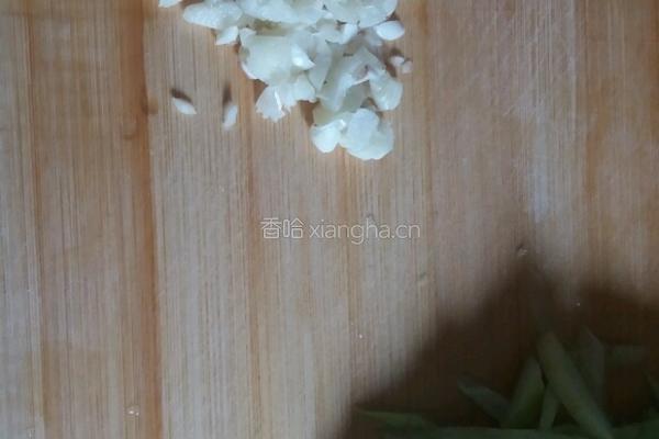 黄瓜拌粉丝的做法图解3