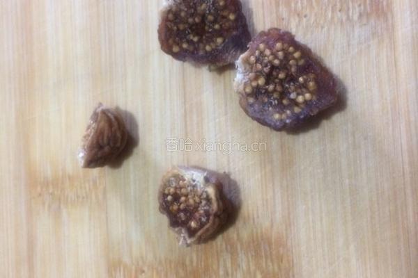 川贝无花果炖冰糖雪梨的做法图解2