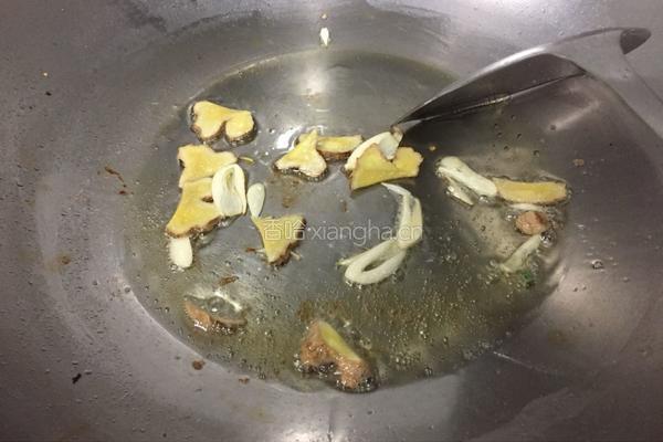 爆炒鱿鱼的做法图解7