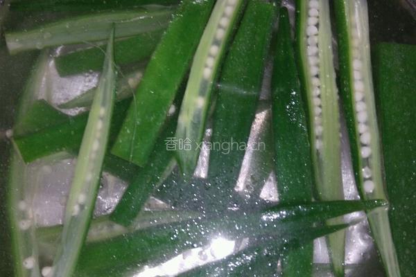 凉拌秋葵的做法图解7