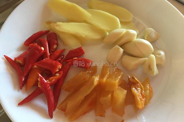 红烧鲈鱼的做法图解2