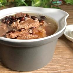 何首乌炖排骨的做法[图]