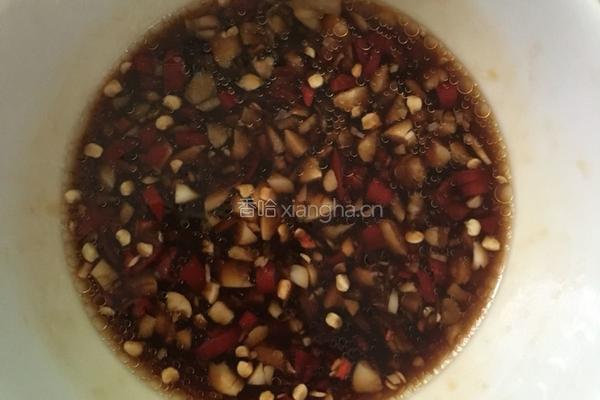 凉拌豆腐金针菇的做法图解7