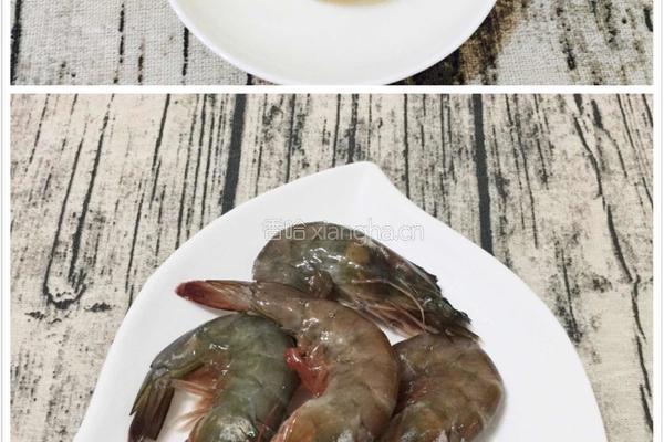 奶香咖喱排骨虾的做法图解4