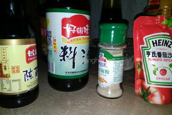 酸甜排骨的做法图解1