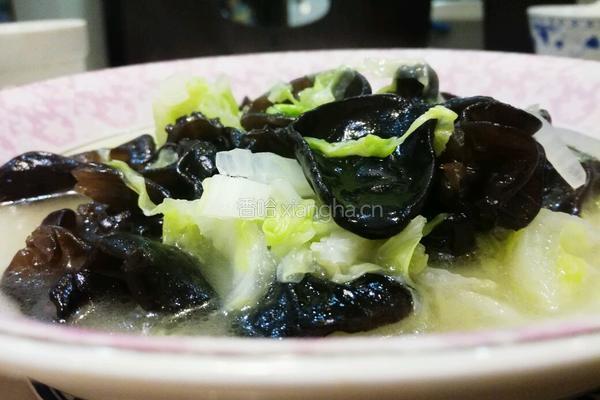 鸡汁木耳烩白菜的做法图解7
