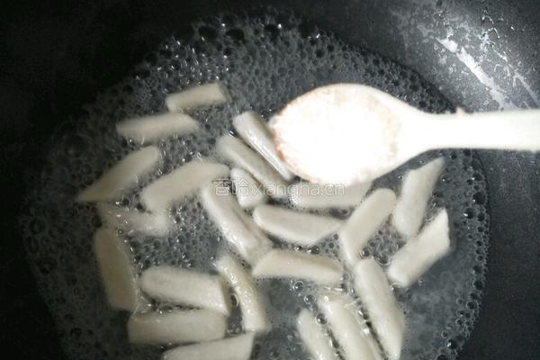 菠萝煮年糕的做法图解5
