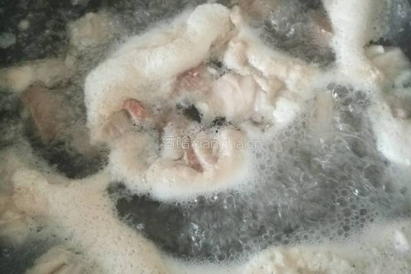 西红柿炖猪肉的做法图解3