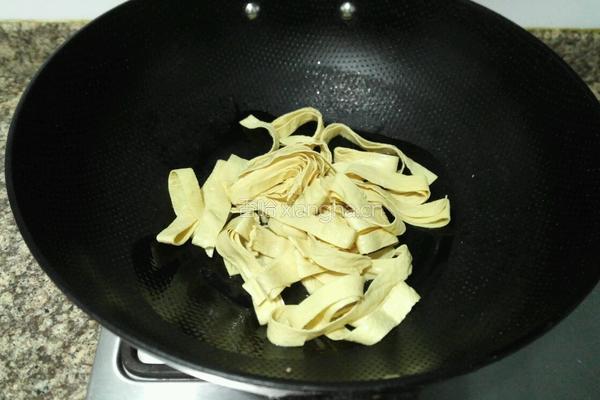 豆皮青菜肉丝汤的做法图解4